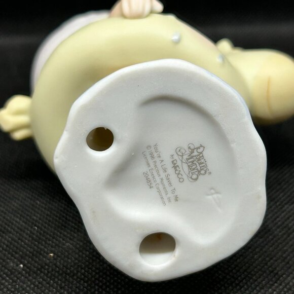 PRECIOUS Moments "You're a lifesaver to me" figurine - Picture 3 of 3